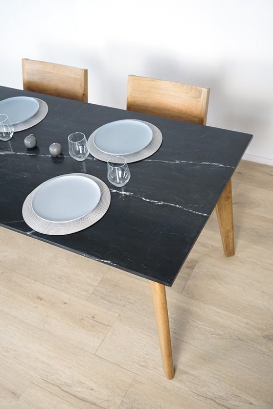 Table en bois massif avec plateau en marbre - Jade