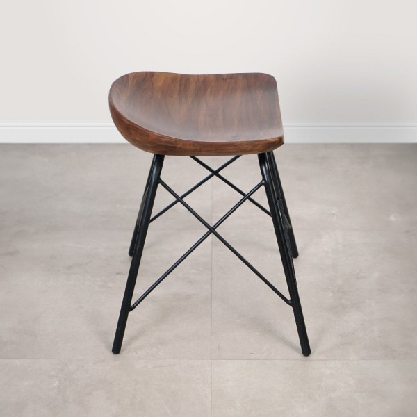 Tabouret en acier et bois