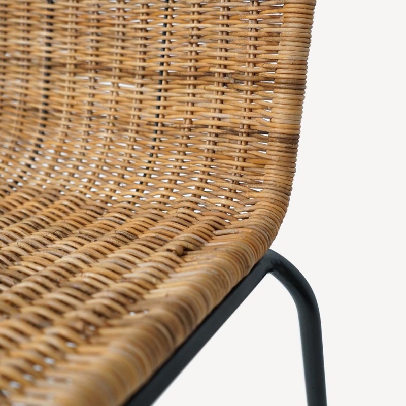 Chaise en rotin naturel et pieds en metal noir - Ananda