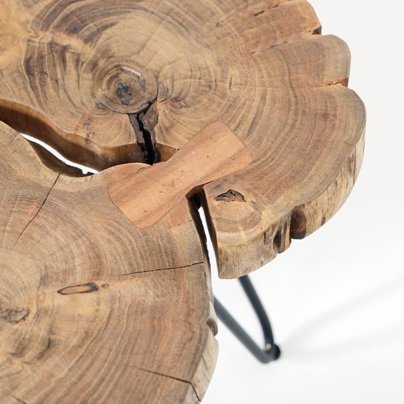 Table basse en bois massif d'acacia et pieds en métal