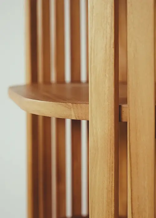 Tabouret industriel en bois massif