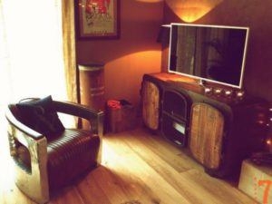 Le meuble TV industriel… On joue les contrastes!